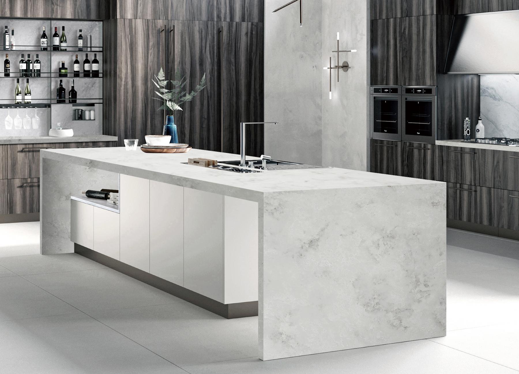 Cloudy Gris Island with Waterfalls leather matt