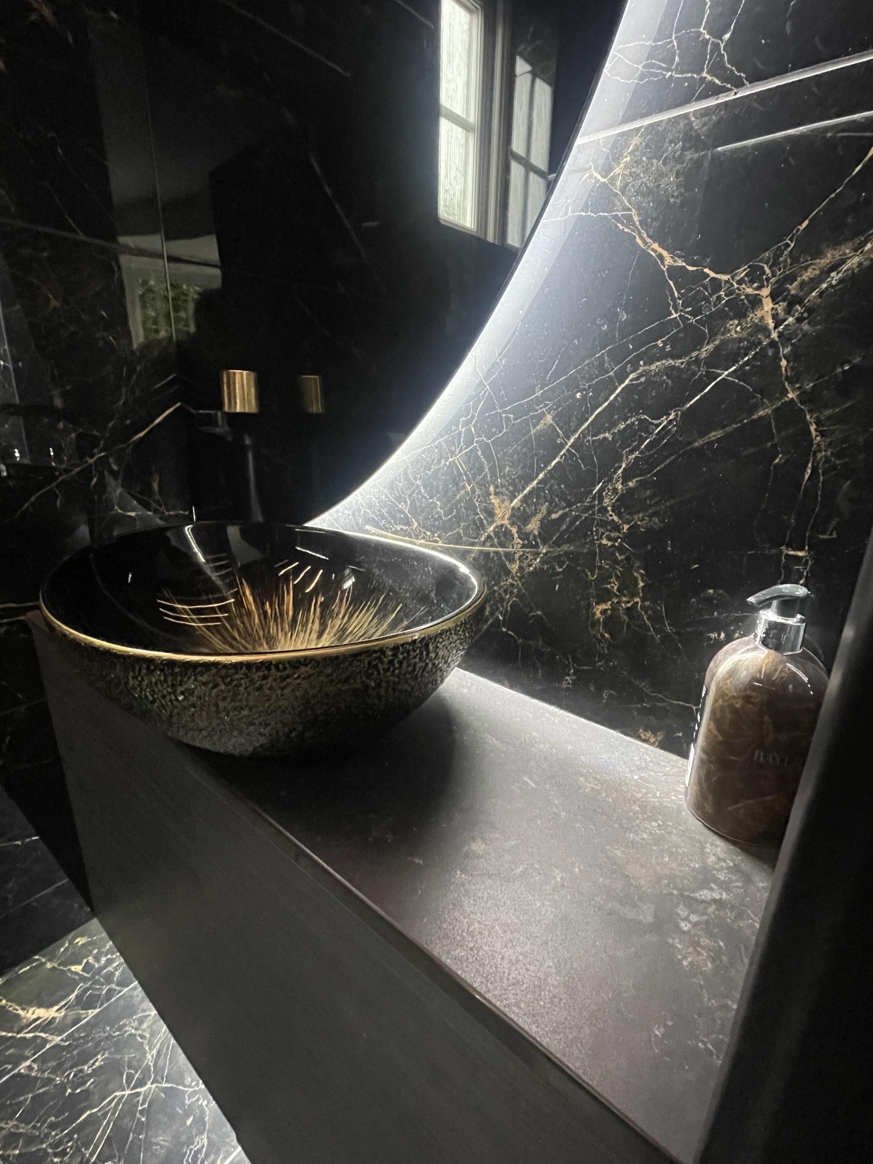 Kelya bathroom top matt