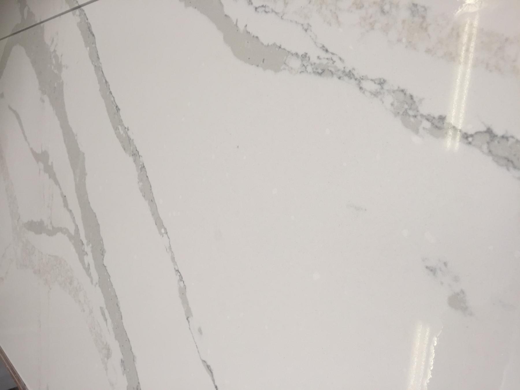 Statuario Light Quartz 30mm