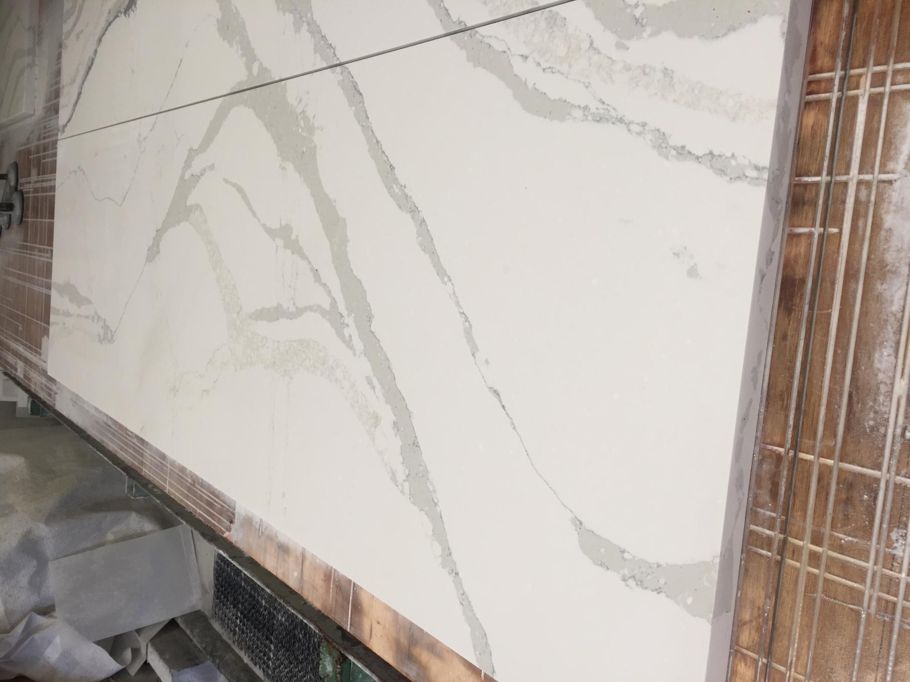 Statuario Light Quartz 30mm