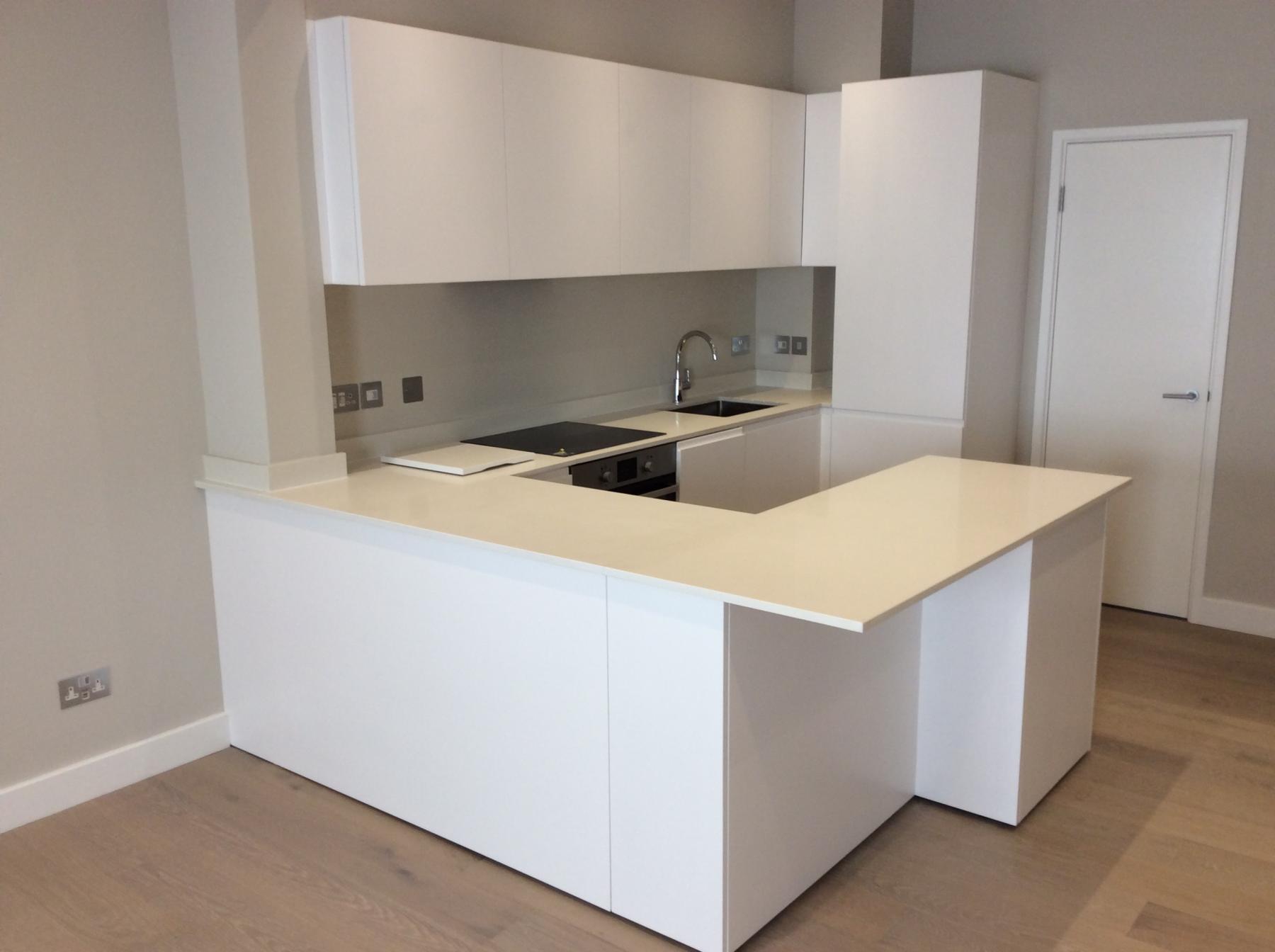 Snow White worktop Project: Pimlico polished