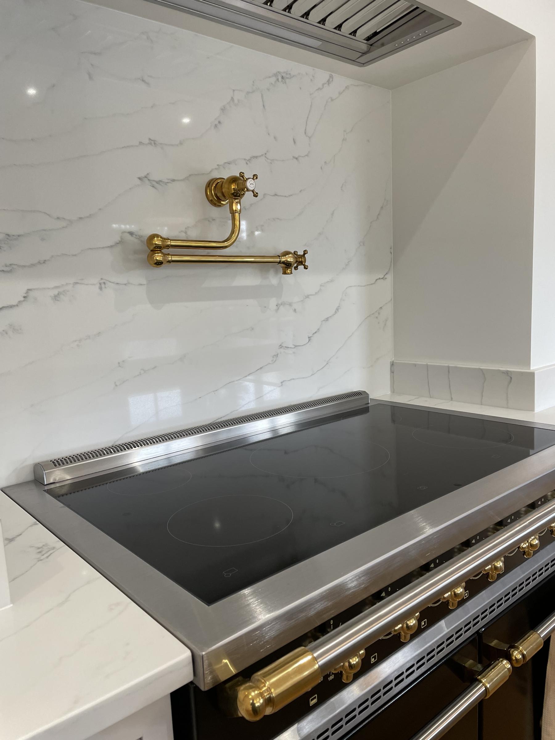 Statuario Milan splashback Project: Letchworth polished