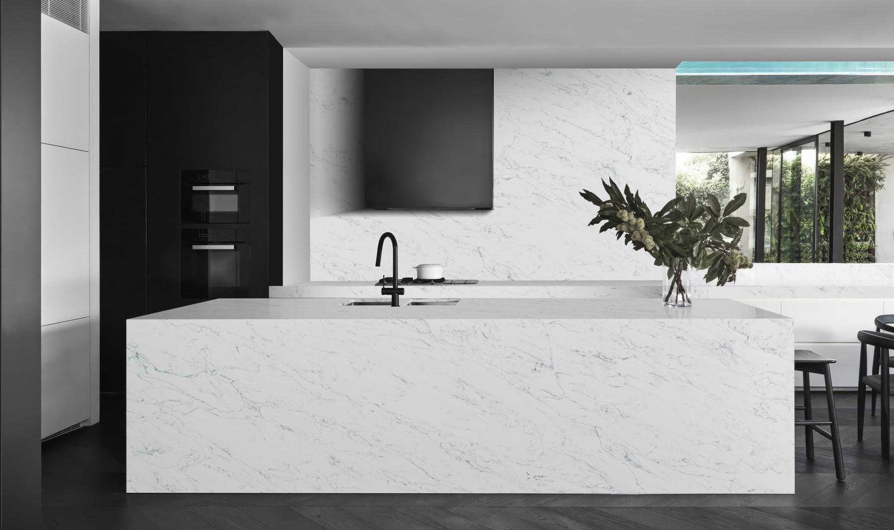 Arabescato Verde island and splashback polished