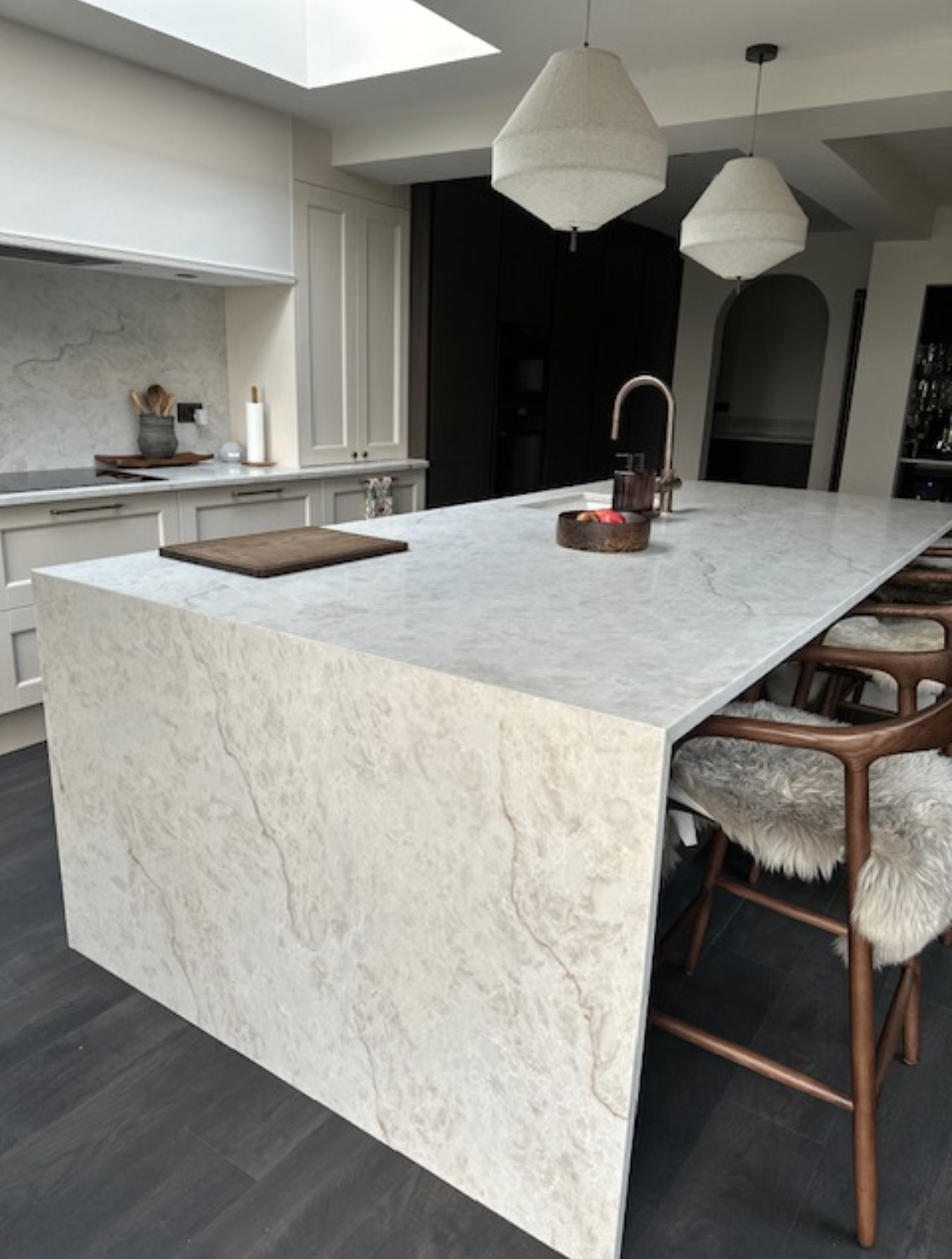 Taj Mahal Extra From Warm Neutrals to Organic Silhouettes: Redefining Luxury Kitchens and Bathrooms