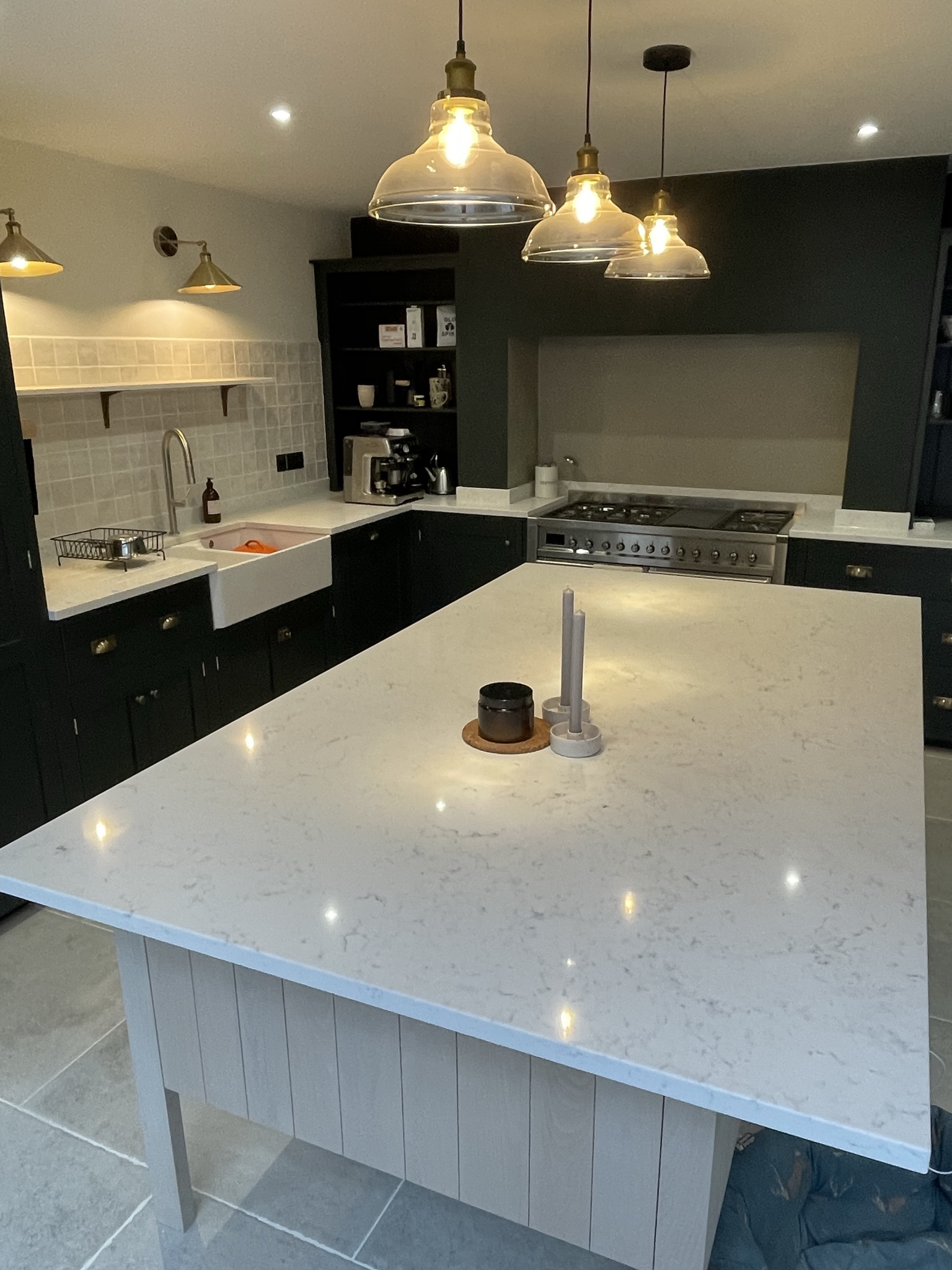 Carrara White polish and matt