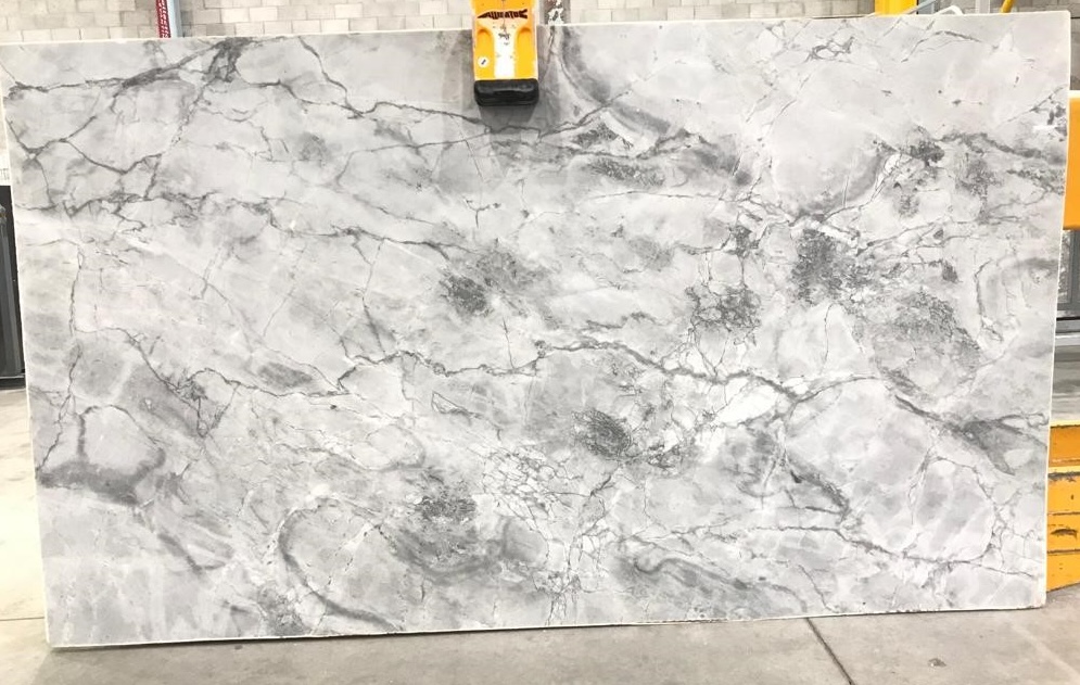 Portobello / Super White Quartzite slab 