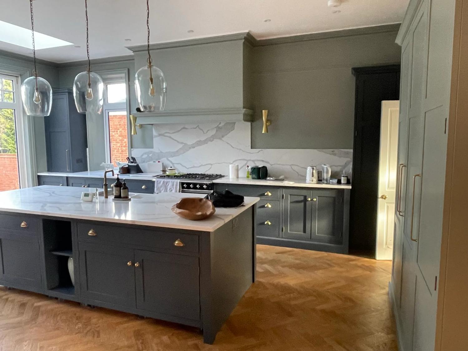 Torrano Grey project: Hitchin  - Worktops and Islands Gallery -  Home Smart Systems