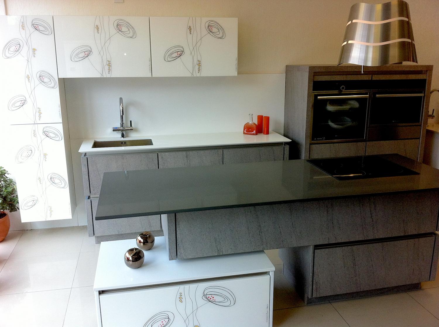 Super White and London Grey project: London  - Worktops and Islands Gallery -  Home Smart Systems