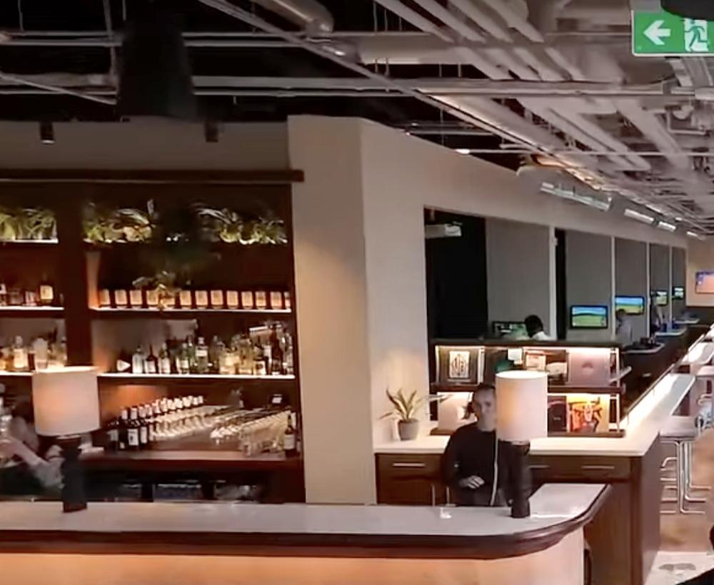 Calacatta Gold quartz Project: Canary Warth London  - Commercial projects -  Home Smart Systems